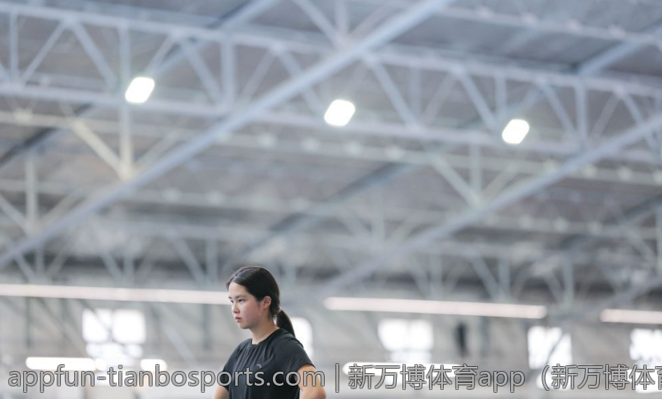 新万博体育app（新万博体育app的数字化转型路径与经验）